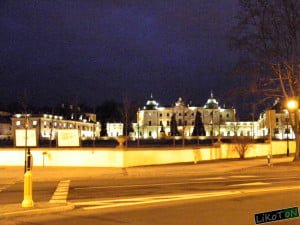 Pałac Branickich w Białymstoku nocą