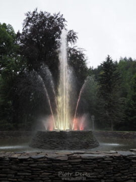 Duszniki-Zdrój Kolorowa Fontanna