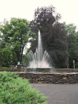 Duszniki-Zdrój Kolorowa Fontanna