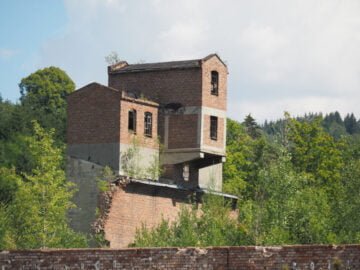 Walim Ruiny fabryki wółkienniczej